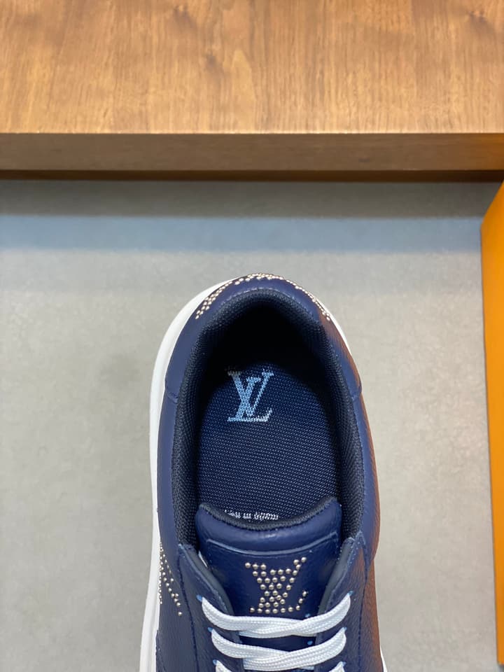 Louis Vuitton Calfskin Breathable Loafers in Black