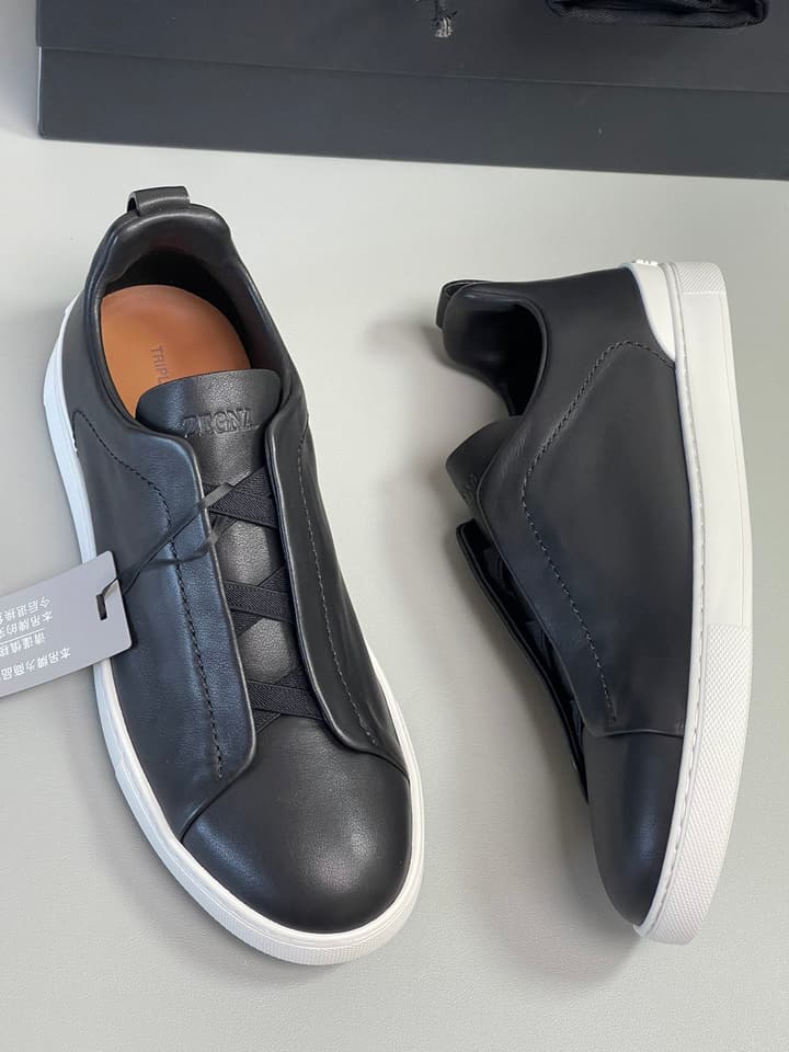 Zegna SECONDSKIN Triple Stitch Low-Top Sneakers in Navy Smooth Leather