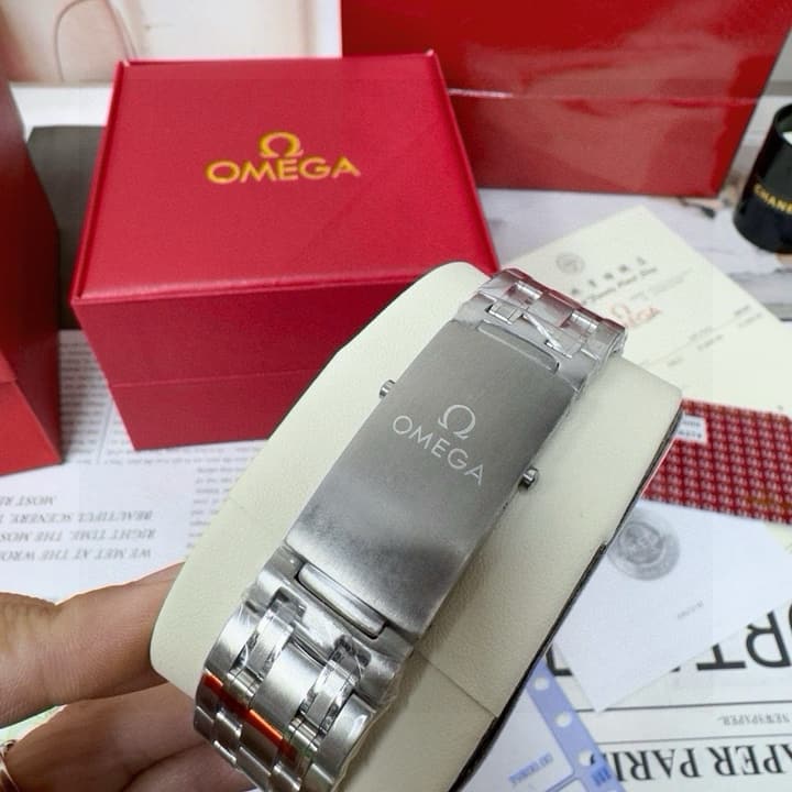 Omega Seamaster Aqua Terra Mechanical Watch in Black Dial With Red Accents Variant 1