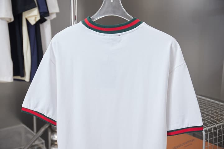 Gucci Classic Red and Green Ribbed T-Shirt – 26SS Early Spring Collection in Classic Black