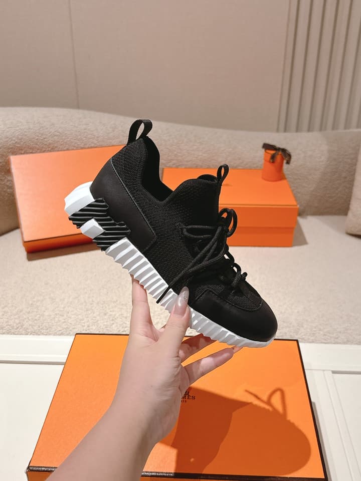 Hermès Classic Couple's Casual Sneakers in All Black