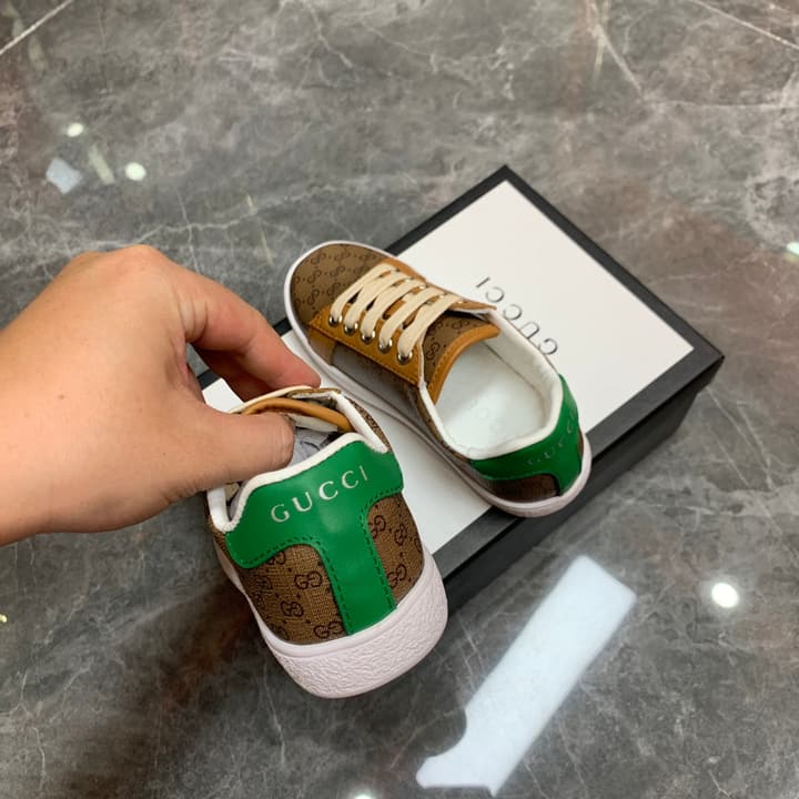 Gucci Kids Mickey Mouse Sneakers – Kids Collection in Brown Monogram Mickey Sneaker
