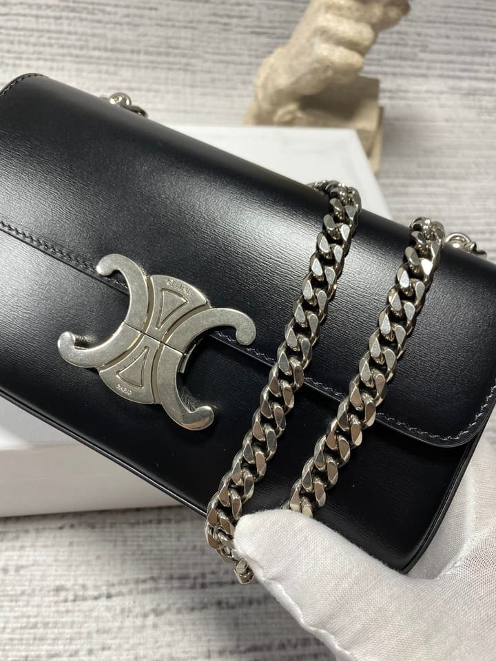 Celine Chain Shoulder Bag – 2022 Spring/Summer Collection