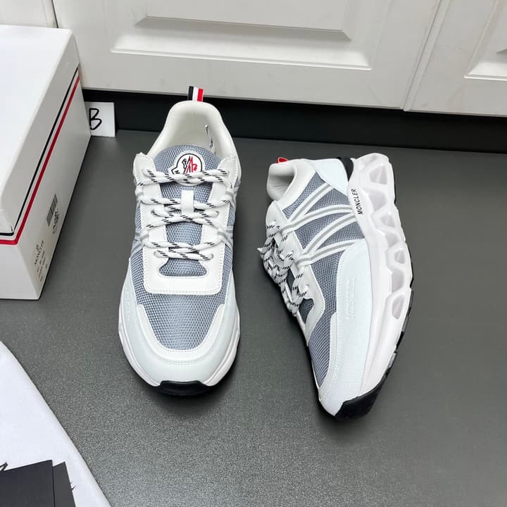 Moncler Men's Casual Sports Sneakers in Black