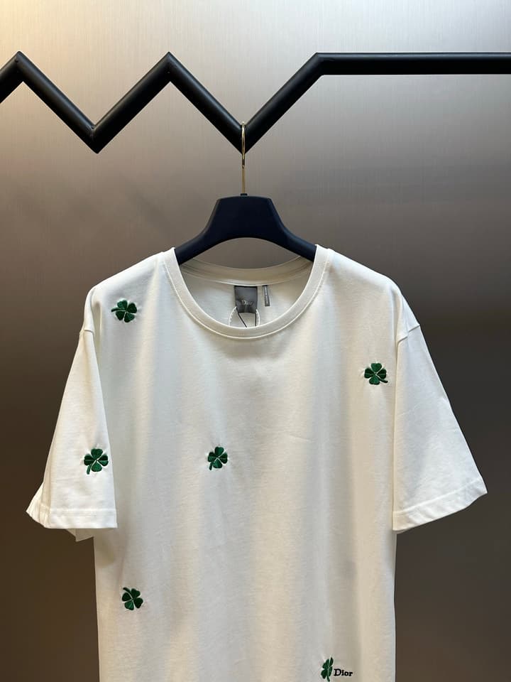 Dior Clover Embroidery Short-Sleeve T-Shirt in Black
