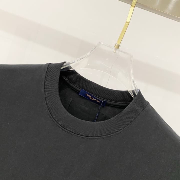 Louis Vuitton Clover Logo Embroidered Cotton T-Shirt in Black