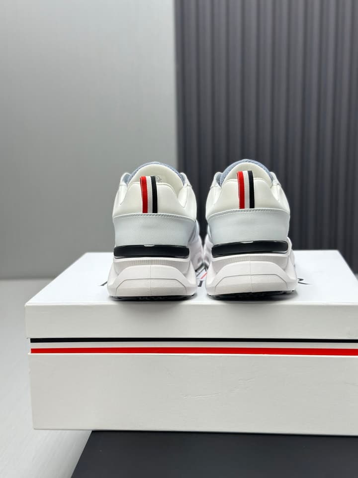 Moncler Trailgrip GTX Performance Running Shoes in Black