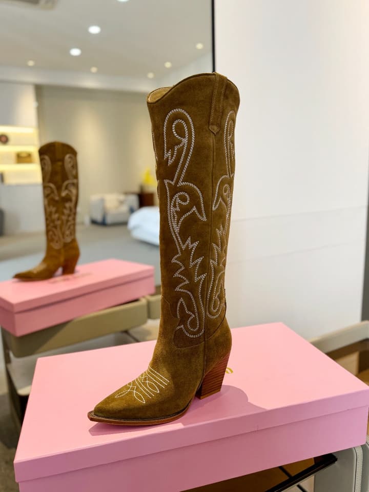 Paris Texas Embroidered Knee-High Boots in Black With Tone-on-tone Embroidery