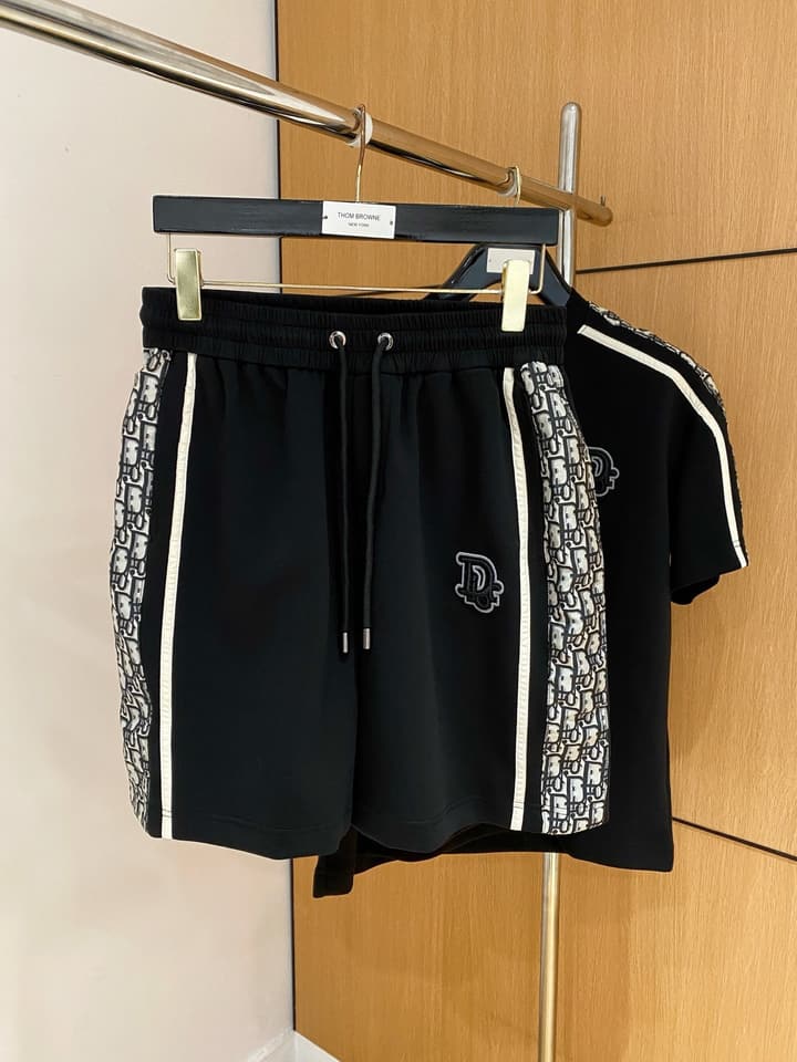 Dior Classic Air Layer T-Shirt and Shorts Set – 2026 Summer Collection in Black Crewneck Oblique Stripe
