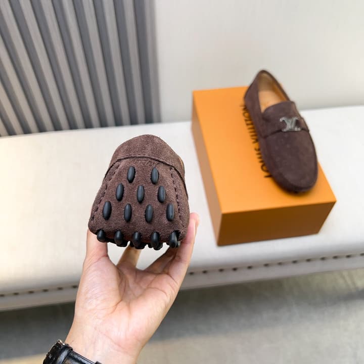 Louis Vuitton Pebbled Leather Driving Shoes in Black Textured Leather