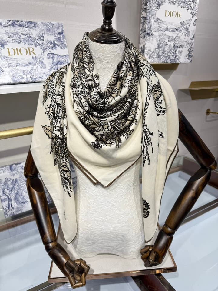 Dior Cashmere Silk Square Scarf – 2025 Collection in Cream Multi-floral