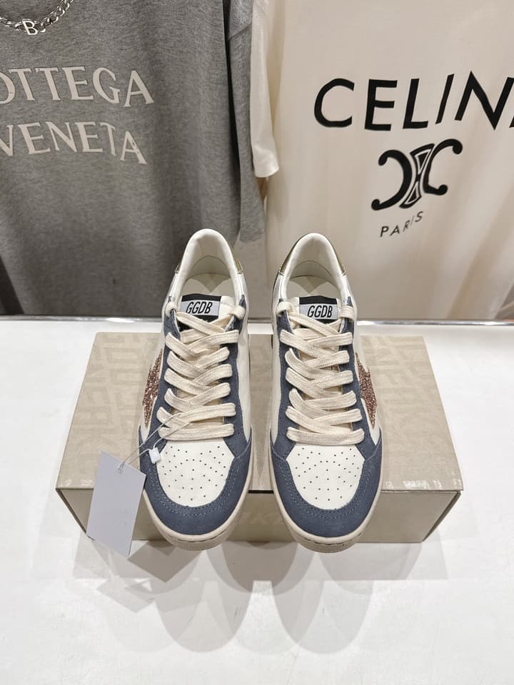 Golden Goose Distressed Sneakers in Light Pink