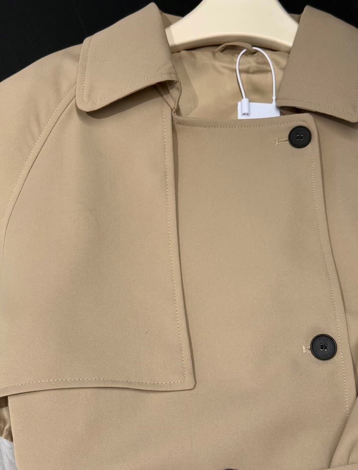 Burberry Short Trench Coat in Short Khaki Trench Coat