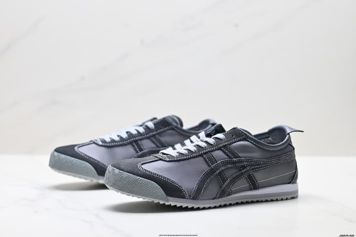 Onitsuka Tiger Mexico 66 Deluxe Nippon Made Sneakers in Beige With Taupe Stripes