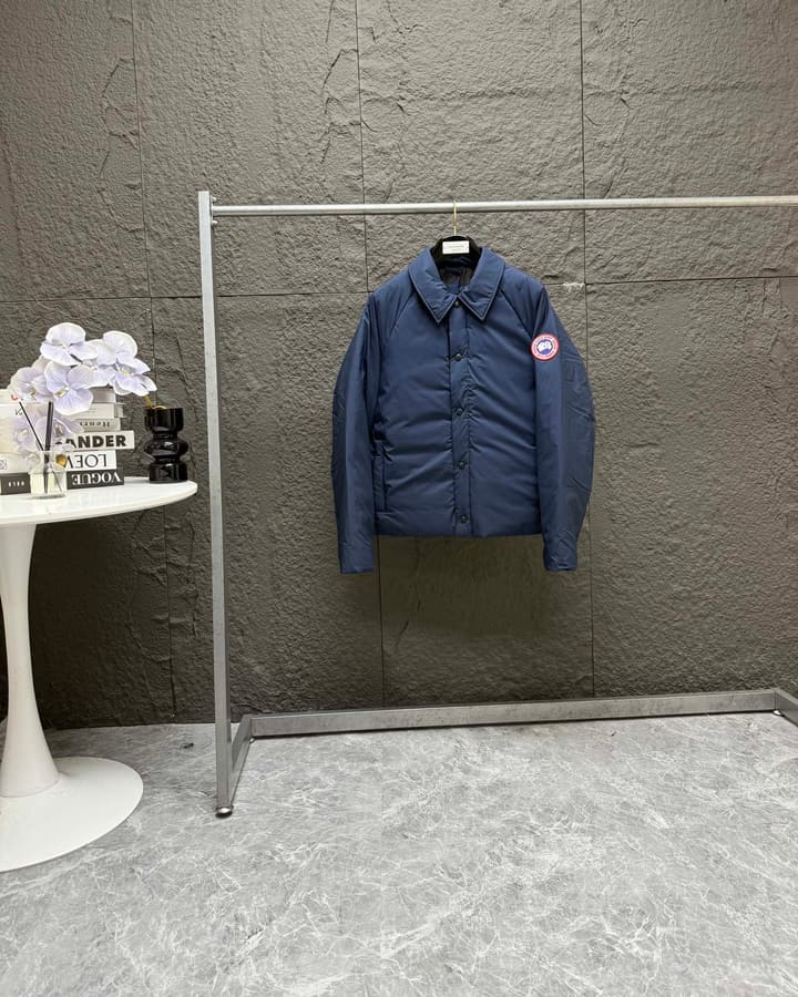 Canada Goose Lodge Series Coach Puffer Jacket – 2025 New Style in Black