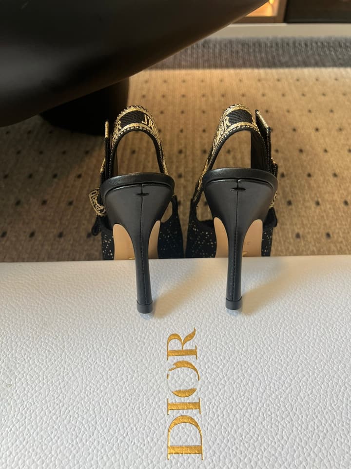 Dior Classic Polka Dot Bow Pumps in Deep Quilted Black