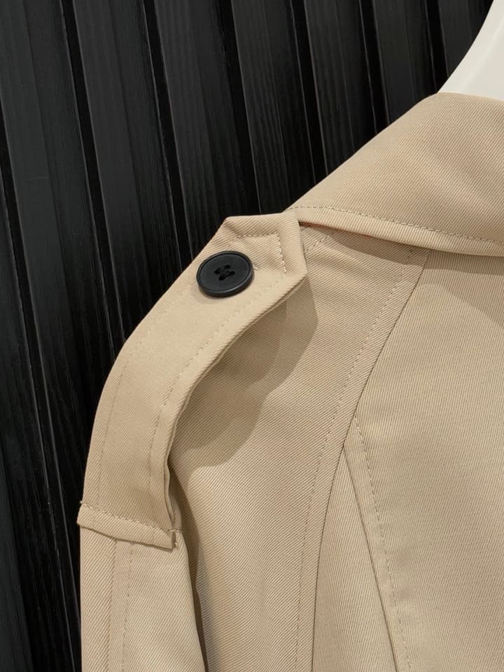 Burberry Short Trench Coat in Short Khaki Trench Coat