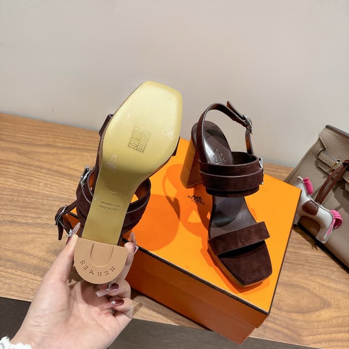 Hermes Color Block Flat Sandals – 2025 New Collection in Black