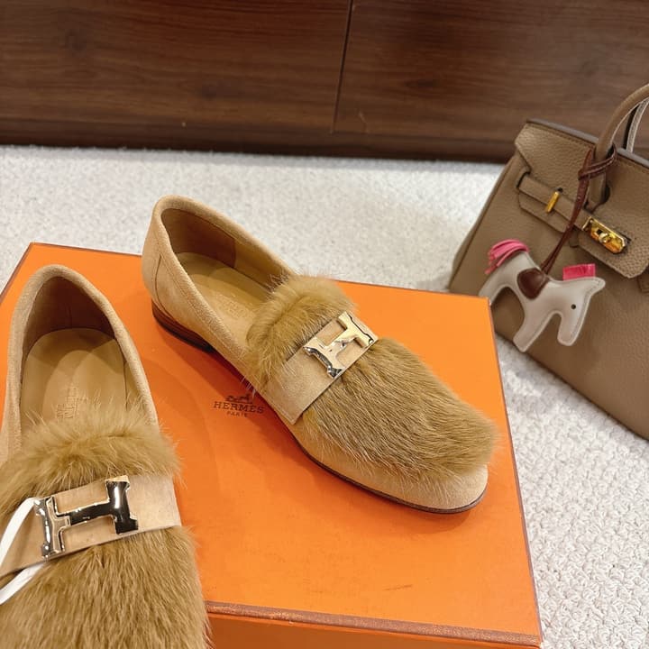 Hermès Mink Suede Loafers & Mules – Autumn/Winter Collection in Pale Tan Suede With Silver Hardware
