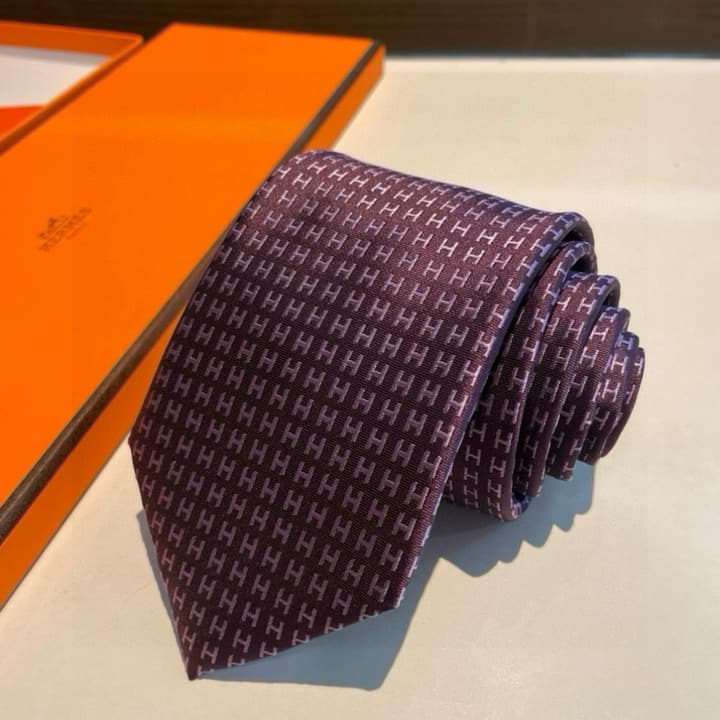 Hermès H-Letter Men's Silk Tie Series in Burgundy Microdot