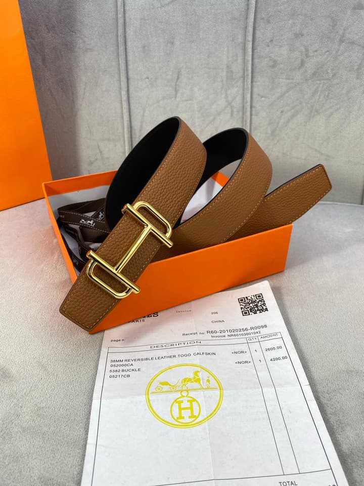 Hermès Reversible Leather Belt in Gold Hardware