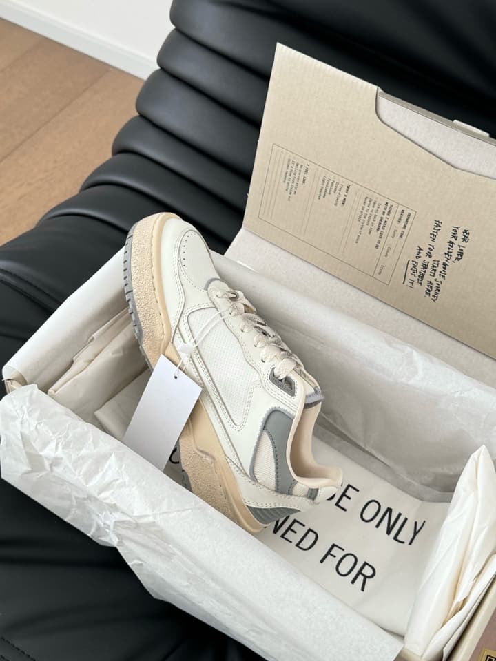 Golden Goose Graffiti Sneakers – 2024 Collection in Cream With Black Star