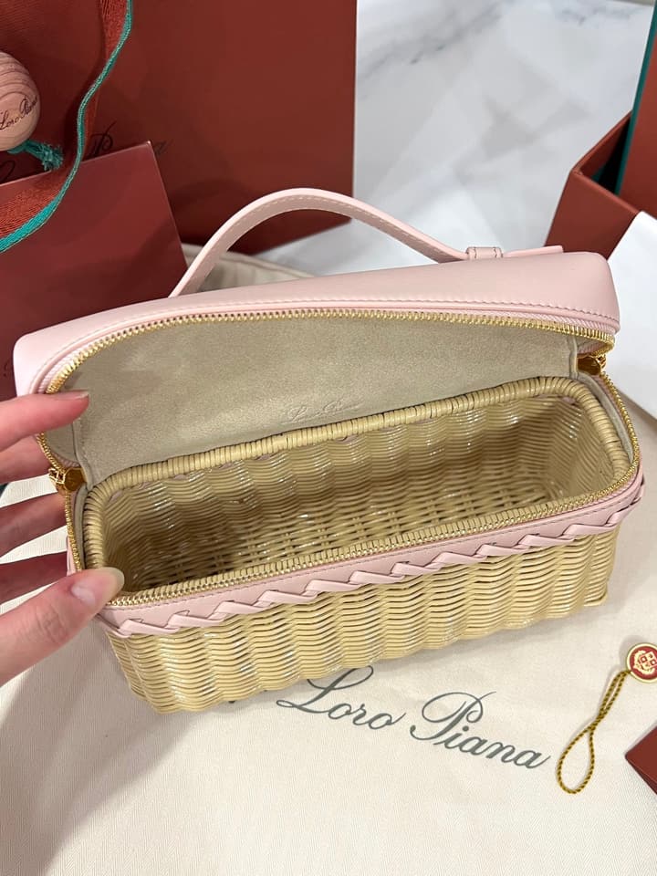 Loro Piana Extra Pocket L19 Bamboo and Leather Handbag in Pink