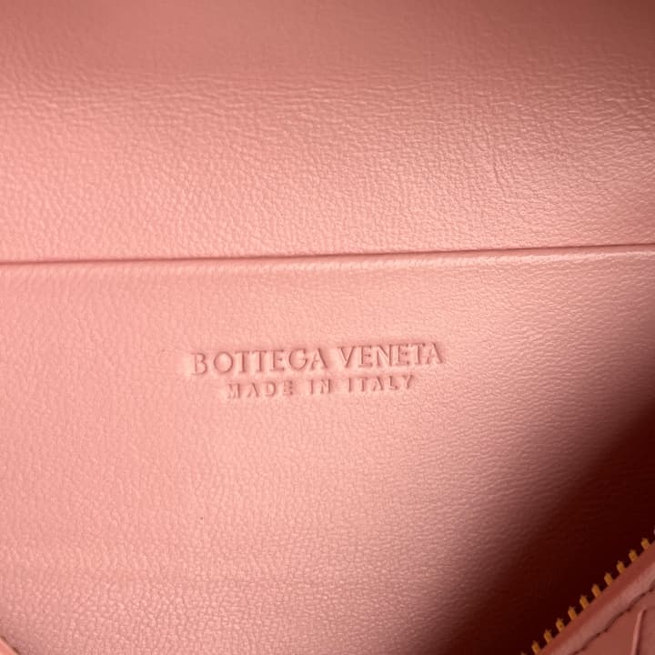Bottega Veneta Soft Vanity Chain Vanity Case in Black