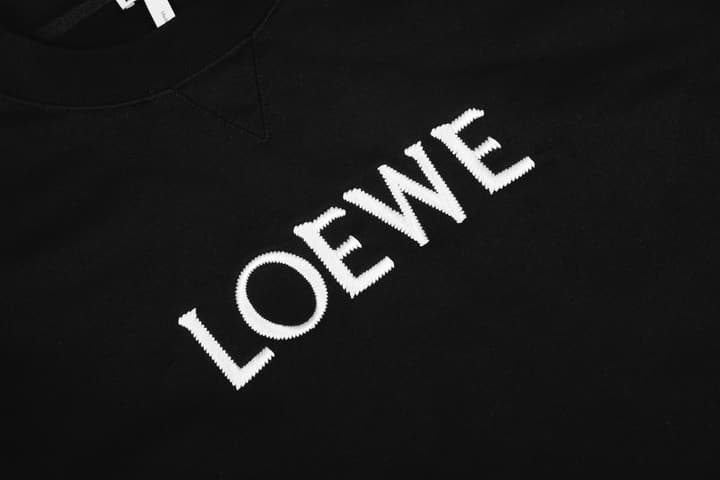 Loewe Center Letter Embroidered Crewneck Sweatshirt – 25SS in Black