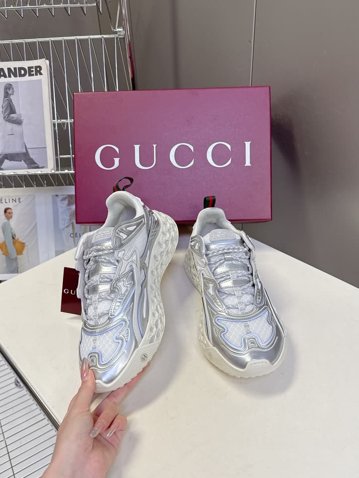 Gucci Cub3d Series Sneakers in Black