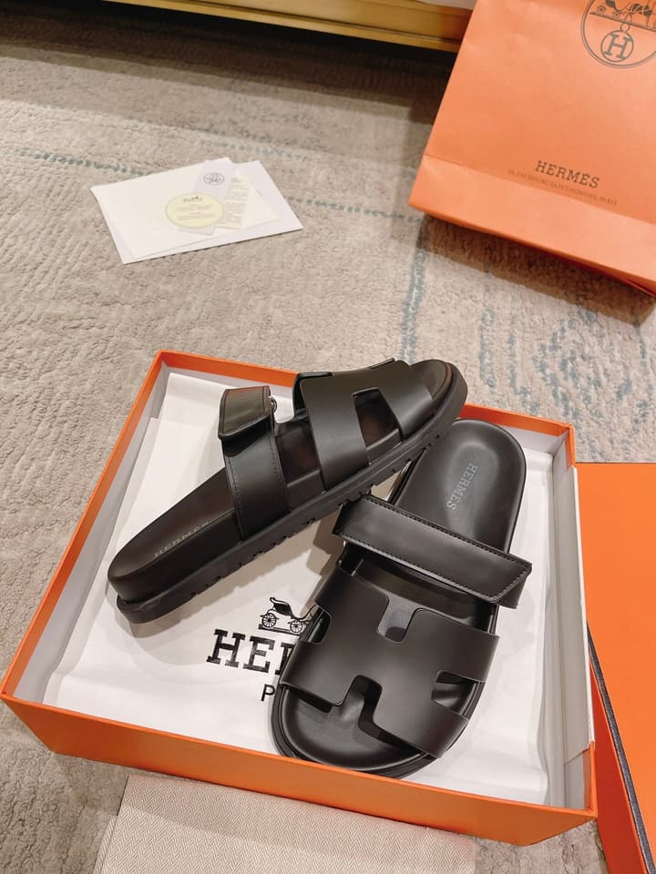 Hermès Chypre Slides – 2023SS Collection in Black And White