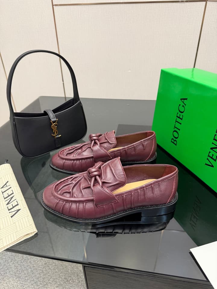 Bottega Veneta Astaire Suede Loafers in Black Leather