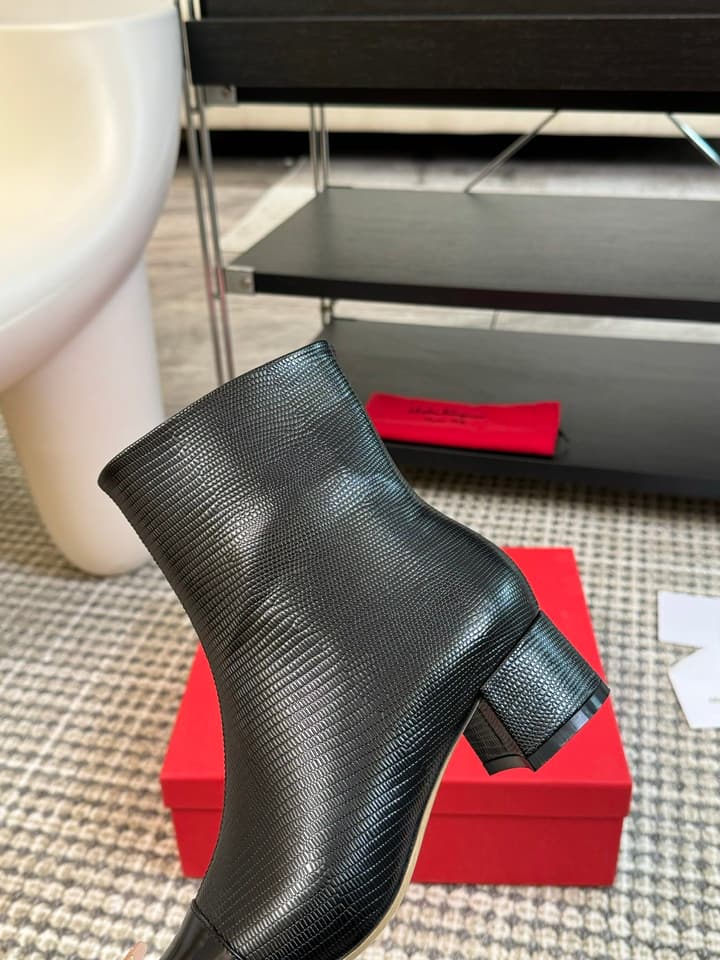Ferragamo Pointed Toe Chunky Heel Ankle Boots – Autumn/Winter Collection in Black Patent