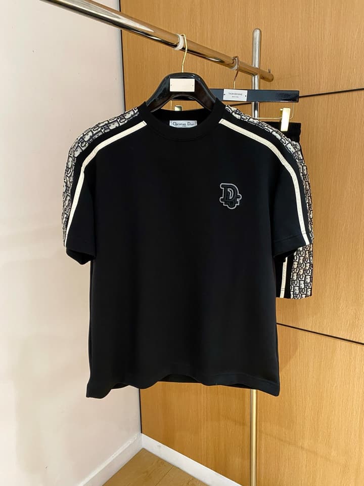 Dior Classic Air Layer T-Shirt and Shorts Set – 2026 Summer Collection in Black Crewneck Oblique Stripe