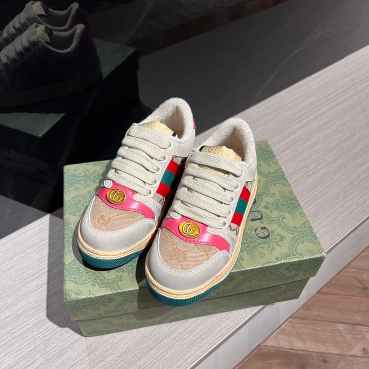 Gucci Rhyton Distressed Kids' Sneakers – Kids Collection – 2023SS in Cream With Blue Flower Design