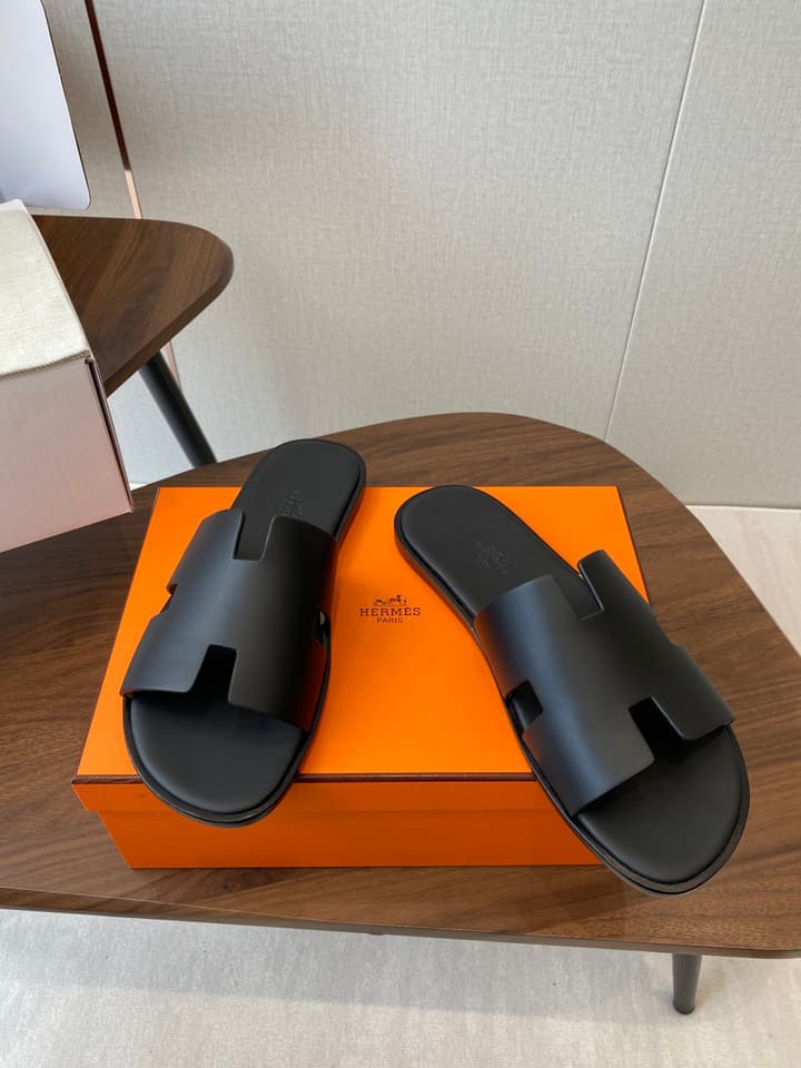 Hermès Izmir Series Men's H-Slide Sandals in Classic Black
