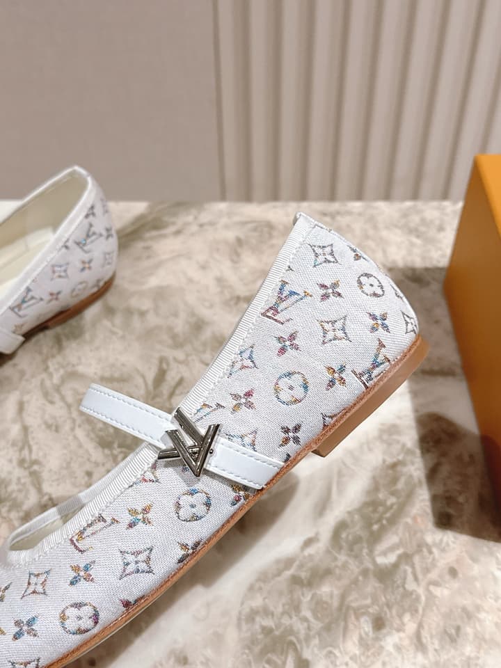 Louis Vuitton Ballet Flats – 2025SS in Black