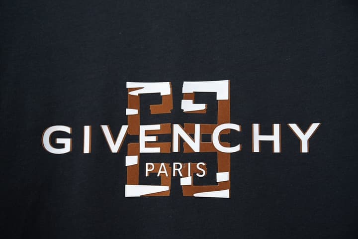 Givenchy Classic Logo Short-Sleeve T-Shirt – 26SS in Black