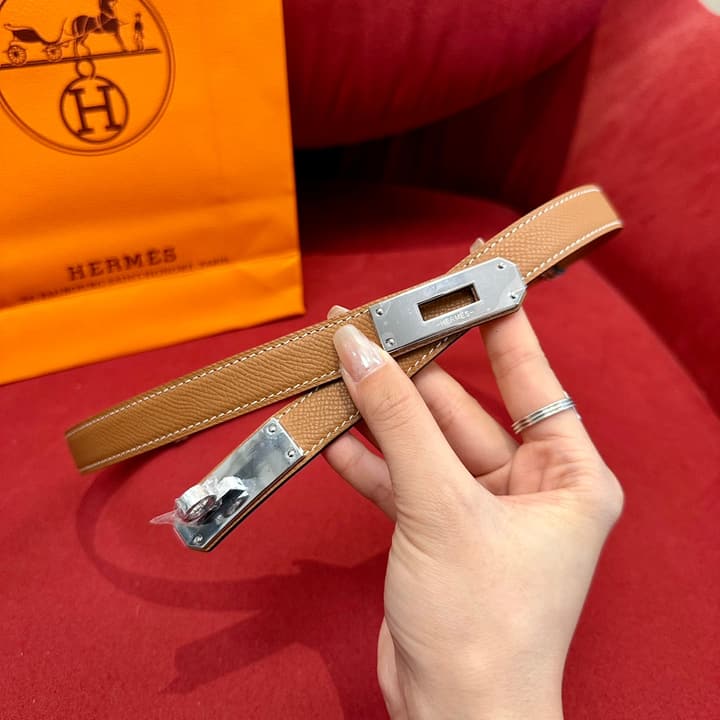 Hermès Kelly Epsom Leather Belt in Tan With Gold Hardware