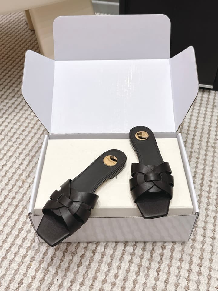 Saint Laurent Melody Square Toe Flat Sandals – 2026SS in Burgundy Patent