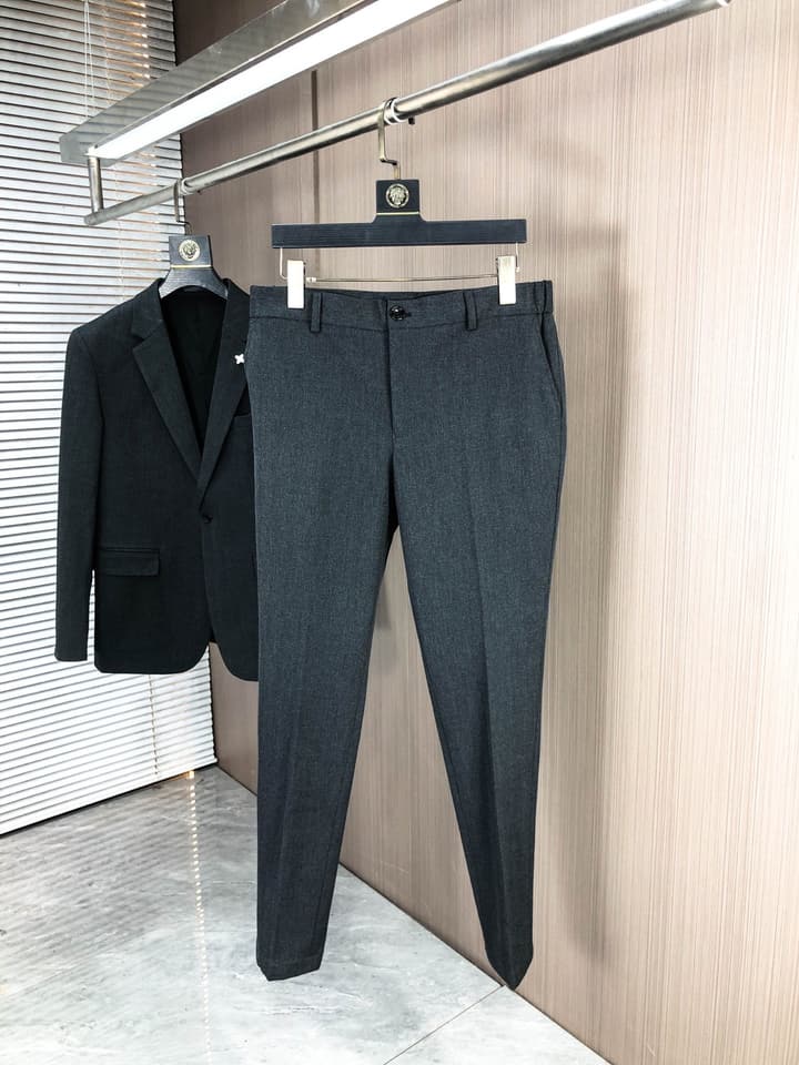 Louis Vuitton Men's Slim Fit Blend Suit Set – Autumn/Winter Collection in Dark Gray