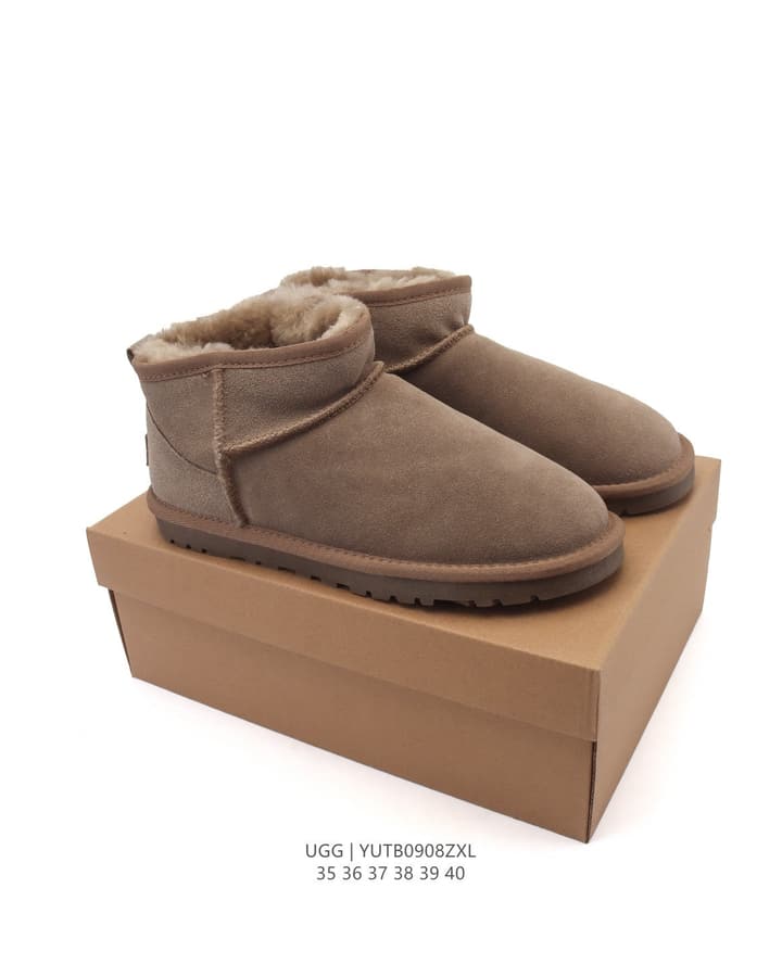 UGG Mid-Tube Plush Snow Boots – Autumn/Winter Collection in Black