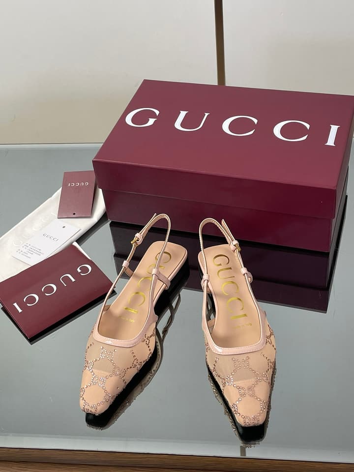 Gucci Cosmogonie GG Crystal Slingback Sandals – 2025 Early Autumn Collection in Black Crystal Gg