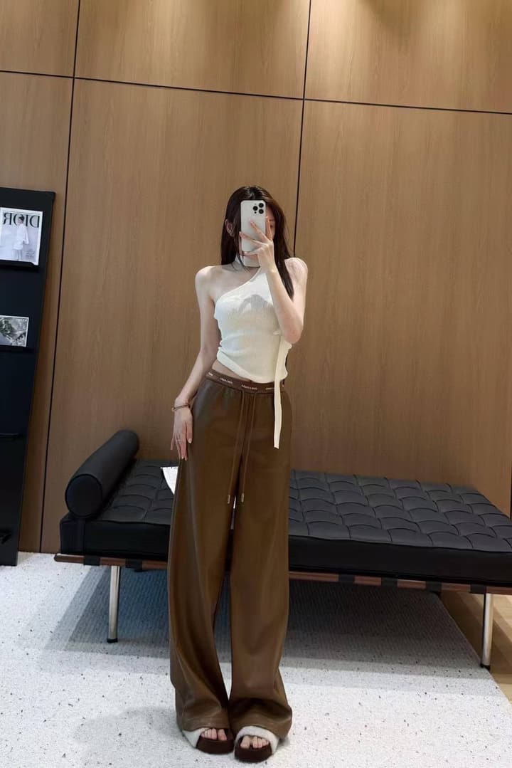 Miu Miu Letter Elastic Waist Straight Leather Pants in Black