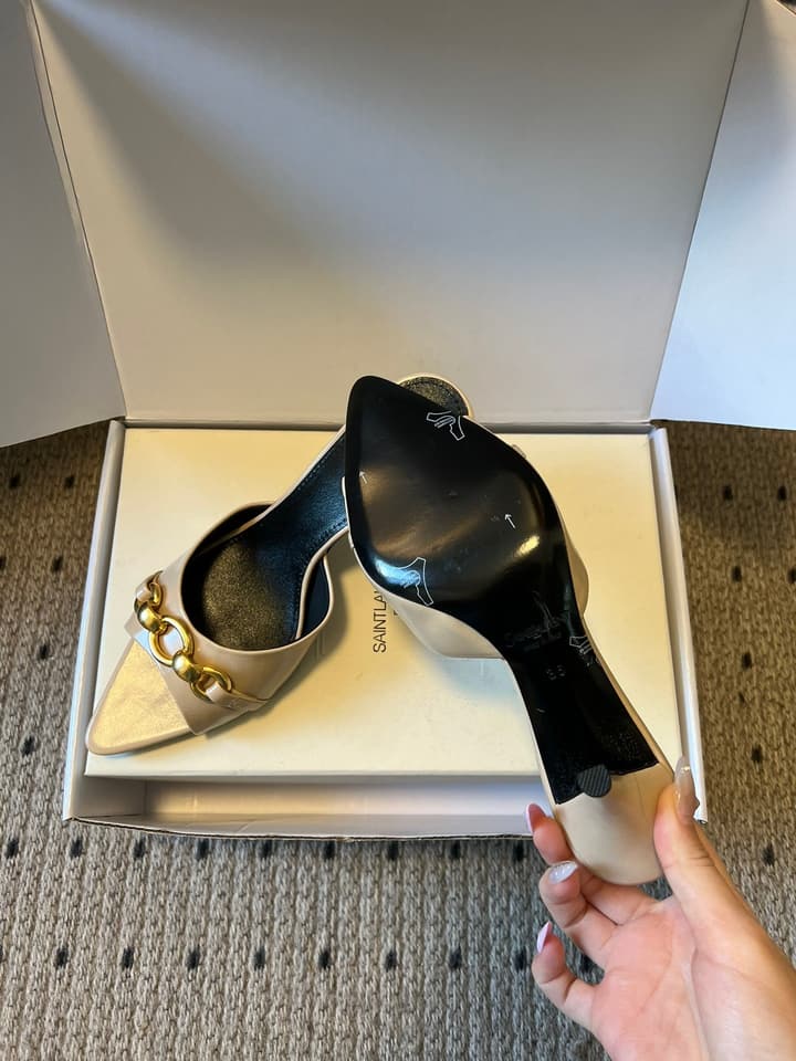 Saint Laurent Chain Pointed-Toe Heeled Mules – 26SS in Beige
