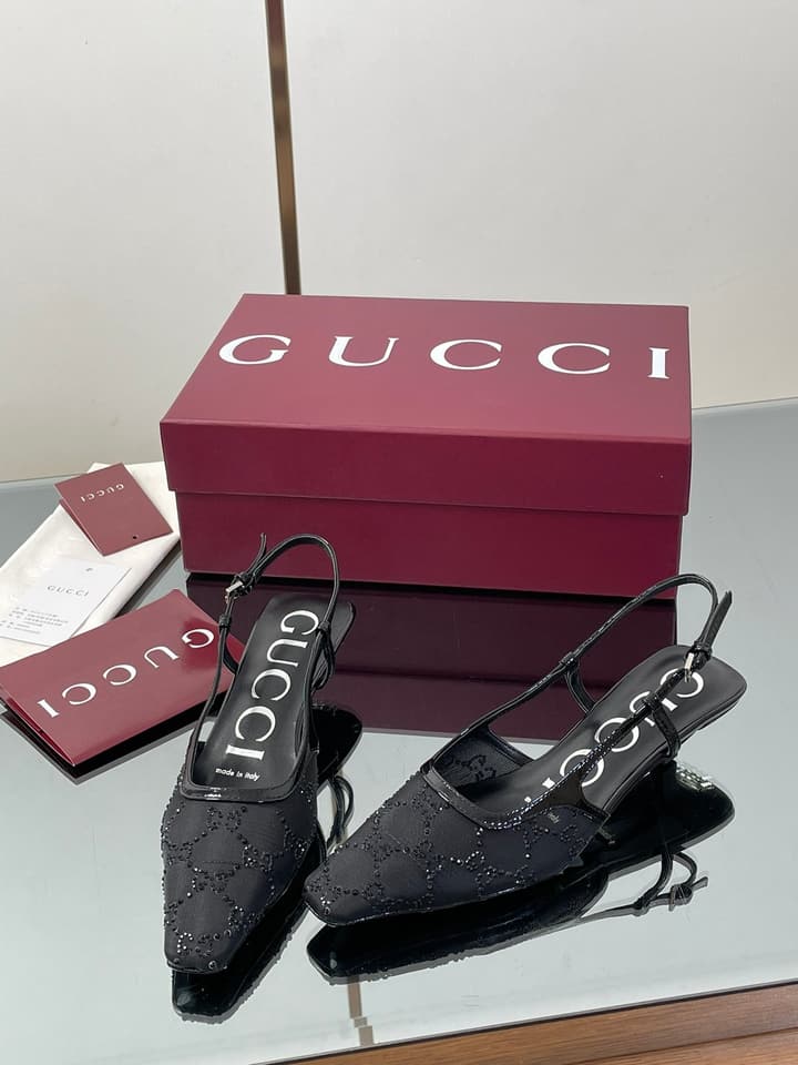 Gucci Cosmogonie GG Crystal Slingback Sandals – 2025 Early Autumn Collection in Black Crystal Gg