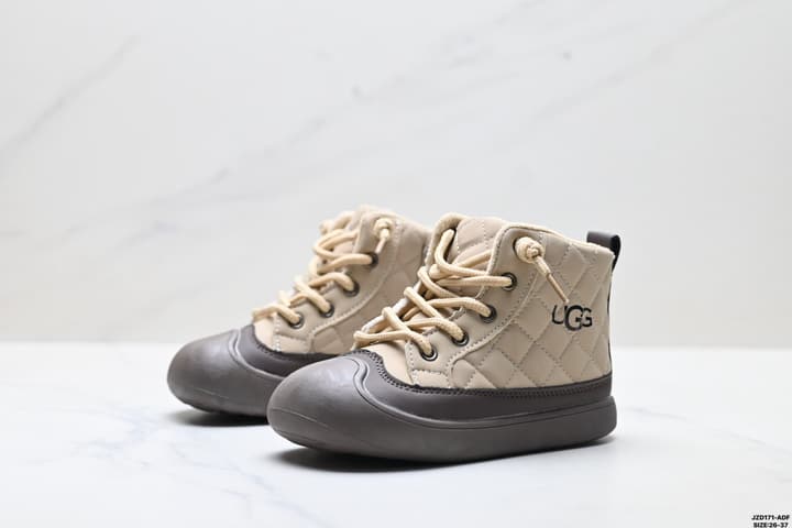 UGG Diamond Quilted Low Ankle Boots – Kids Collection in Cream And Black