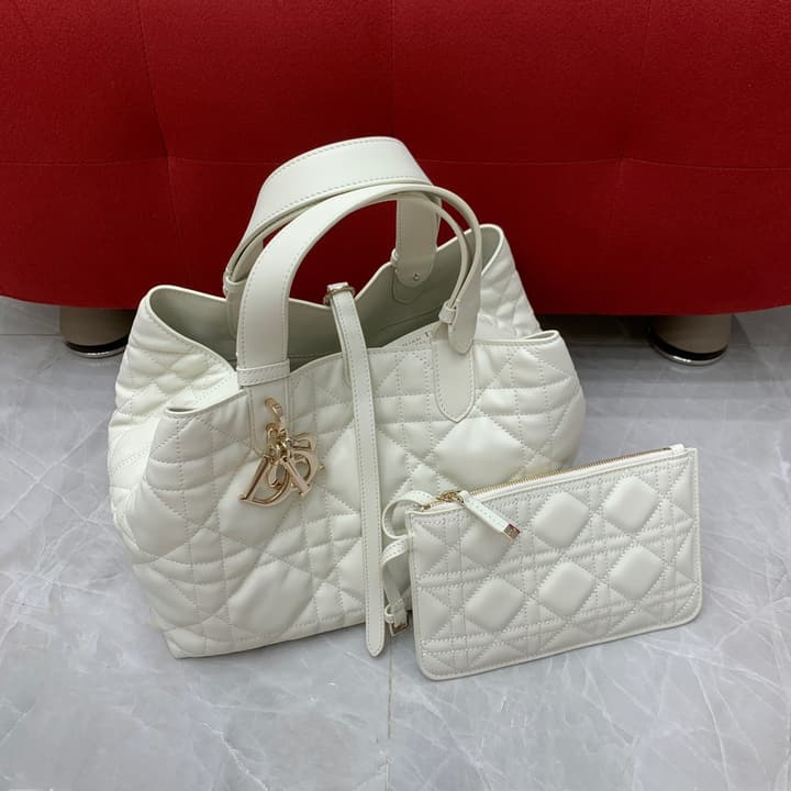 Dior C'est Dior Bucket Bag – 23FW in Cream