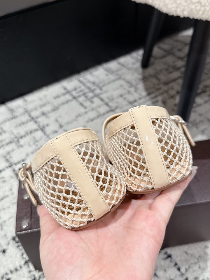 Alaïa Flat Mesh Ballet Flats – 25SS in Golden Beige Mesh