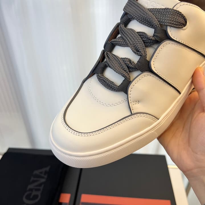 Zegna TIZIANO Calfskin Low-Top Sneakers in Black With White Sole
